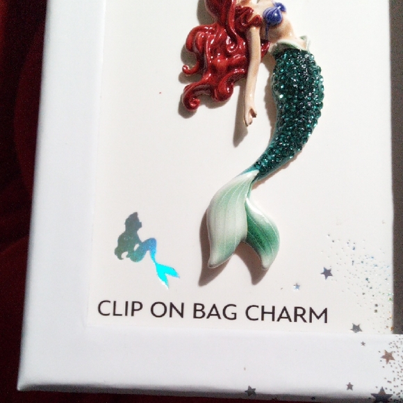 Disney The Little Mermaid Bag Charm NWT NIB The World Is My Oyster 🦪 - Picture 4 of 8